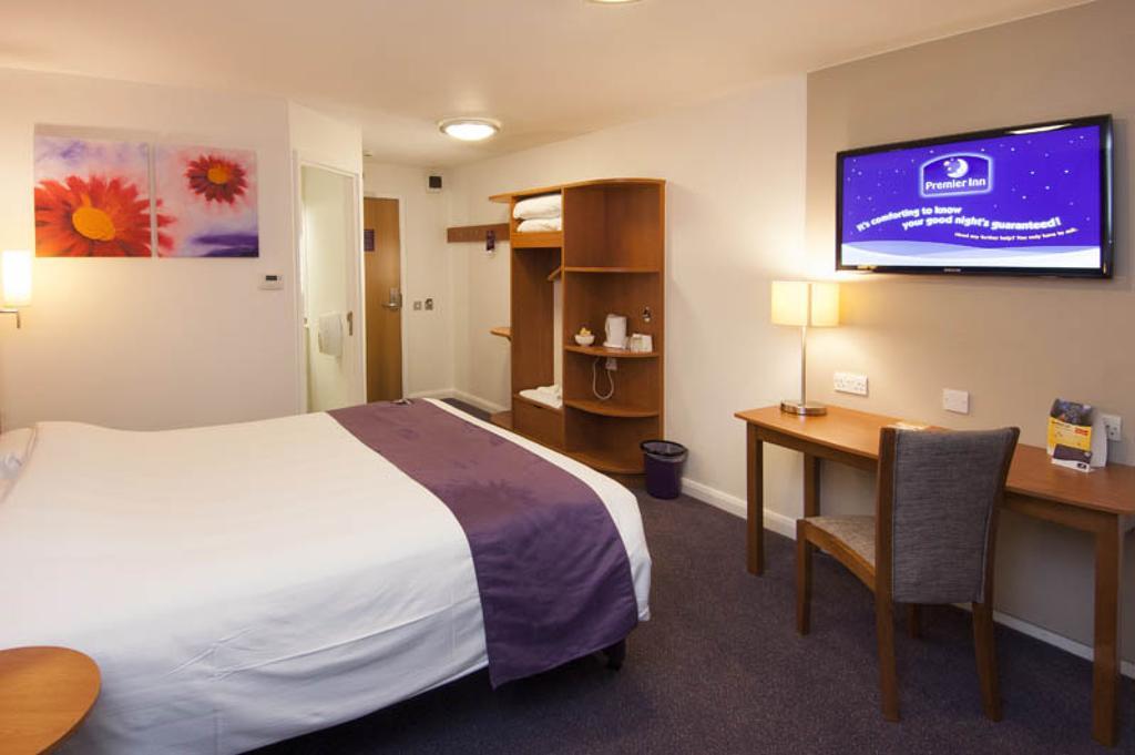 Premier Inn Rugby North - M6 Jct 1 Екстер'єр фото