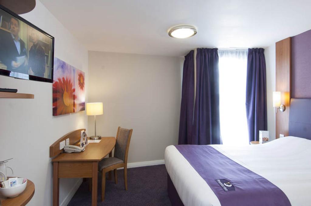 Premier Inn Rugby North - M6 Jct 1 Екстер'єр фото